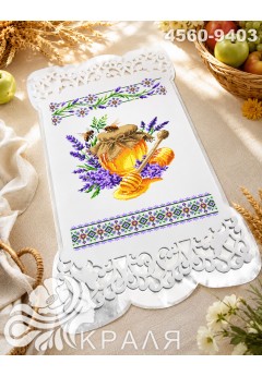 Рушник з перфорованим мереживом та атласною підкладкою (4560-9403) Рушник з перфорованим мереживом та атласною підкладкою (4560-9403)